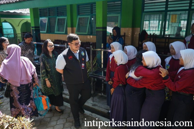 Pendidikan Gratis,Pemkab Kediri Buka Sekolah Unggulan