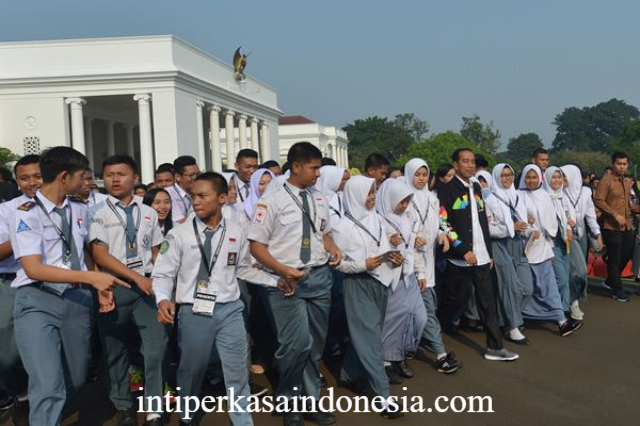 5 Sekolah Tertua Indonesia Pilar Pendidikan yang Tak Lekang oleh Waktu