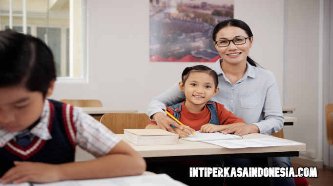 Dasar-Dasar Pendidikan Anak